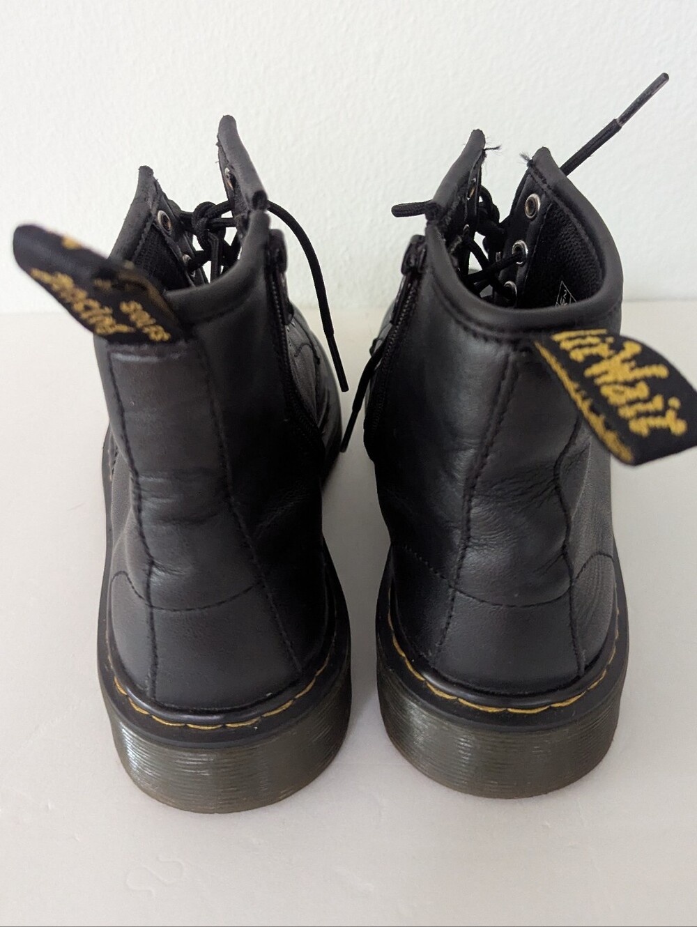 Dr. Martens 1460 Juniors Lace Up Boots Combat Black Size 3 US - Picture 5 of 10